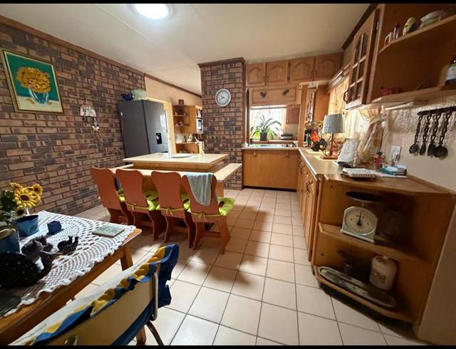 3 BEDROOM HOUSE FOR SALE IN CASSELDALE